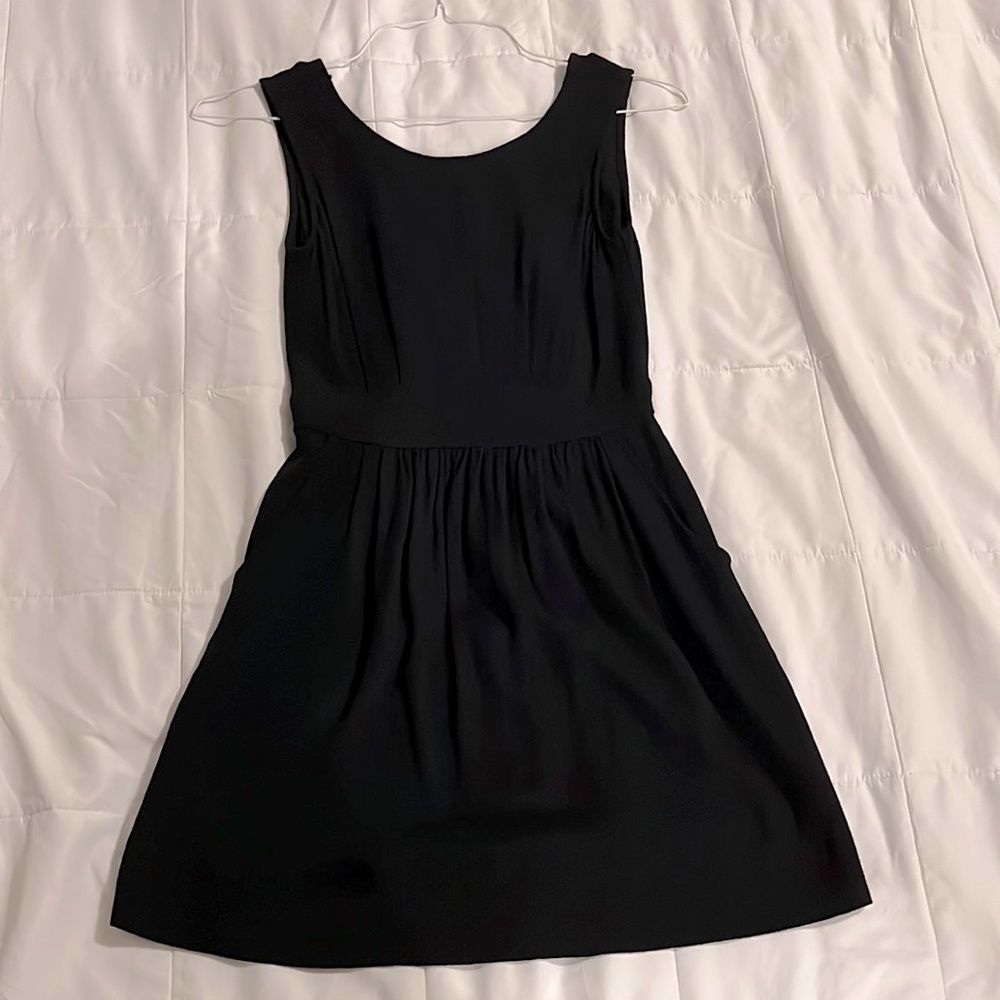 Low back Black cocktail dress with pockets! XS